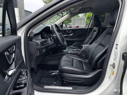 Certified 2024 Lincoln Corsair AWD image 19
