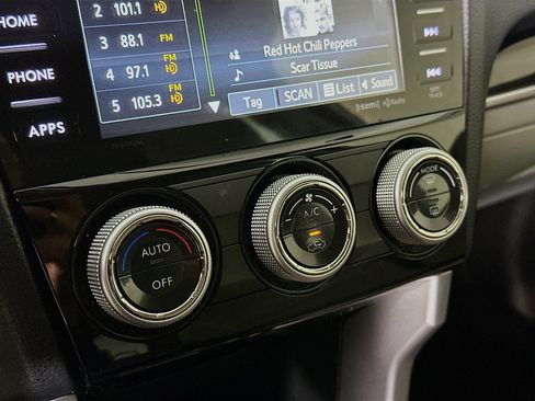 Used 2017 Subaru Forester 2.5i Limited image 22