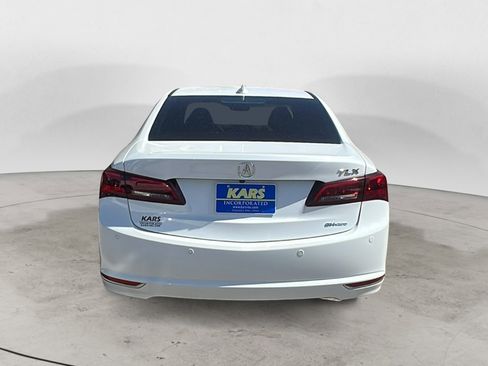 Used 2017 Acura TLX V6 SH-AWD w/ Advance Package image 5