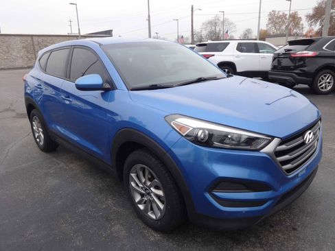 Used 2018 Hyundai Tucson SE image 1
