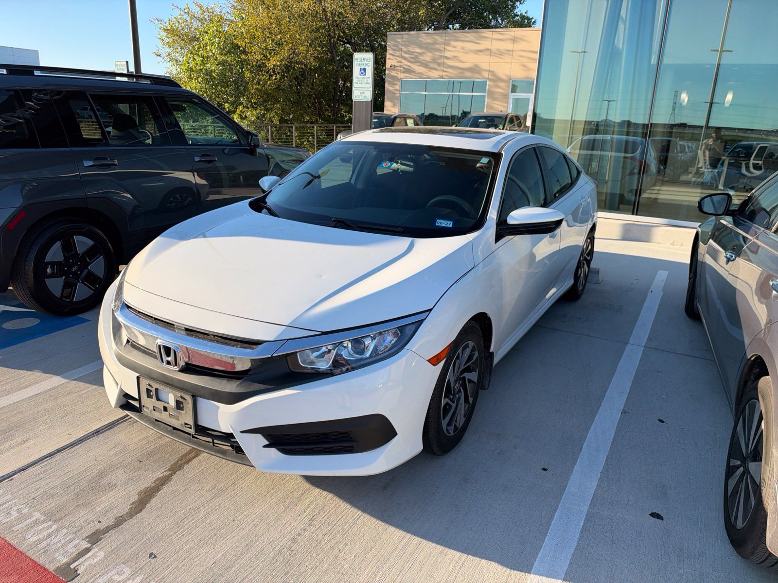 Used 2017 Honda Civic EX image 2