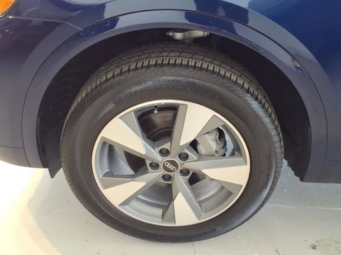 Used 2025 Audi Q5 2.0T Premium Plus AWD/4WD image 8