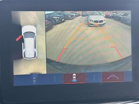 Used 2019 Chevrolet Traverse RS image 24