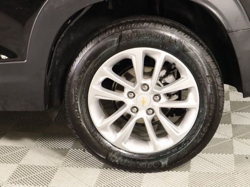 Used 2024 Chevrolet TrailBlazer LS w/ LS Convenience Package image 17