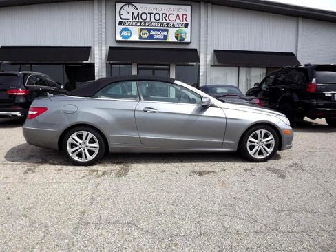 Used 2011 Mercedes-Benz E 350 Cabriolet image 7