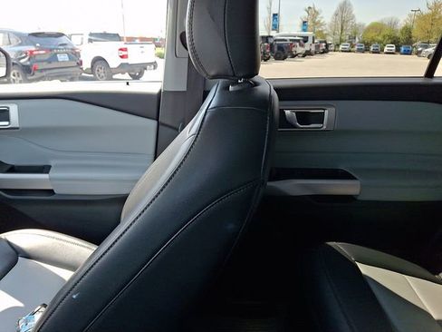 Used 2024 Ford Explorer XLT w/ Equipment Group 202A AWD/4WD image 22