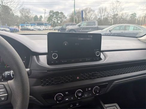 Used 2023 Honda Accord LX image 48