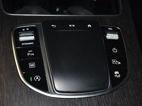 Used 2021 Mercedes-Benz GLC 300 4MATIC image 18