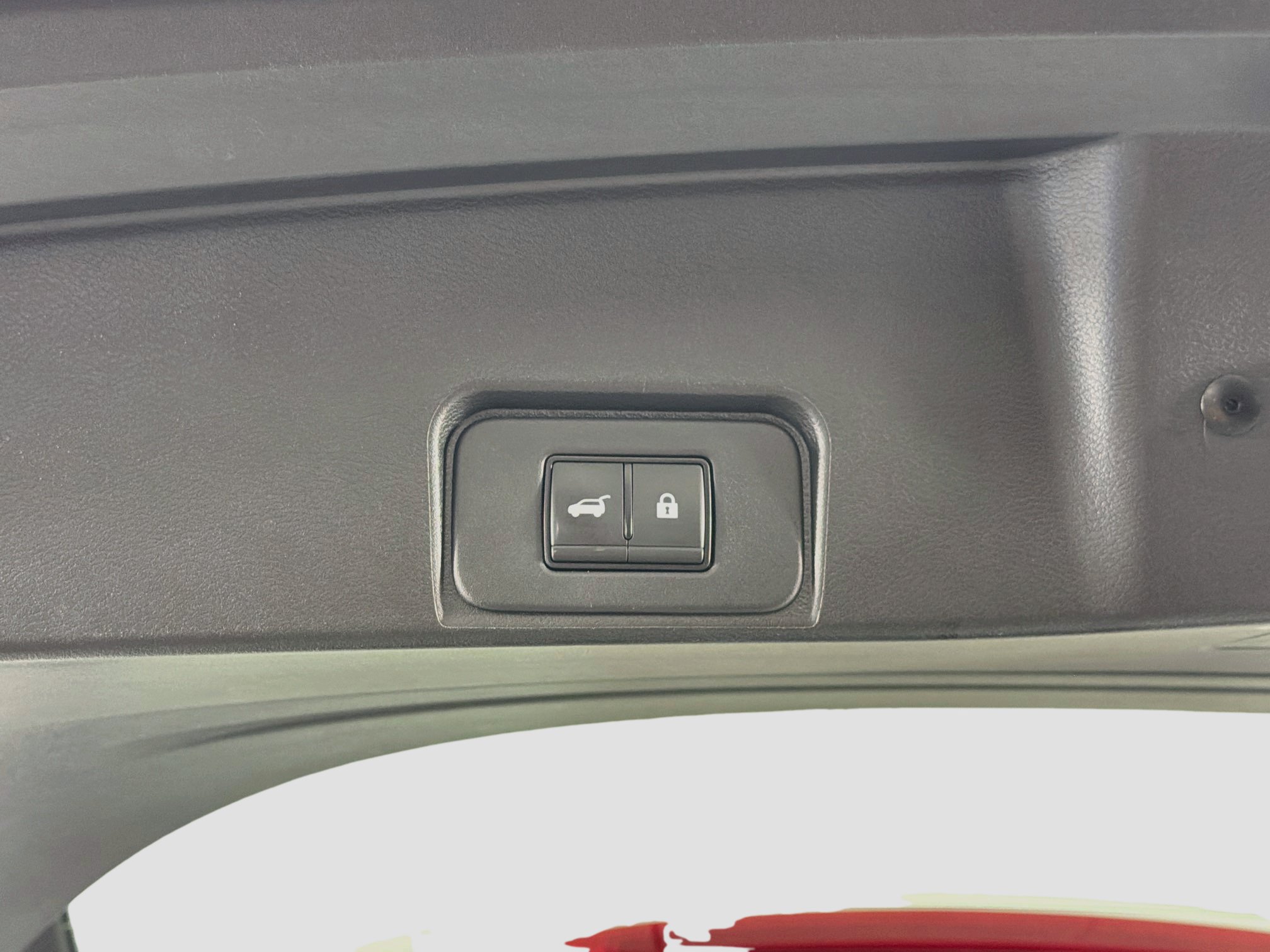 Used 2024 Nissan Rogue SV FWD image 29
