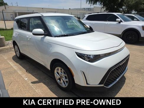 Certified 2025 Kia Soul LX w/ LX Technology Package FWD image 1