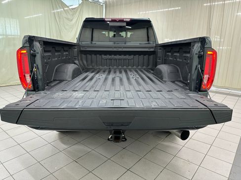 Used 2022 GMC Sierra 2500 Denali AWD/4WD image 8