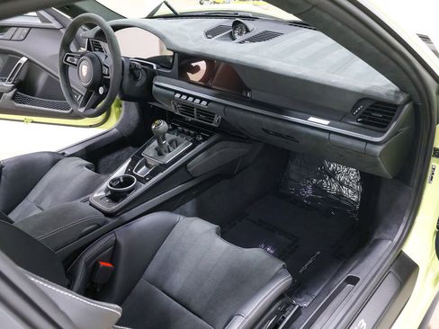 Used 2026 Porsche 911 GT3 w/ Weissach Package image 37
