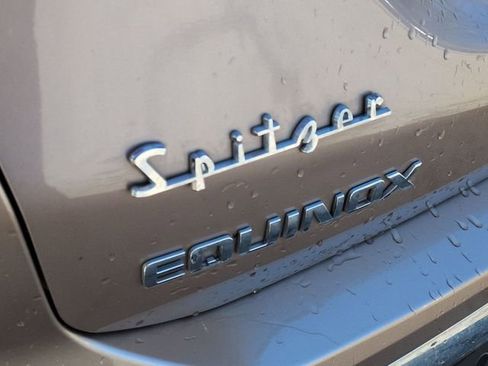 Used 2019 Chevrolet Equinox LT w/ Driver Convenience Package image 32