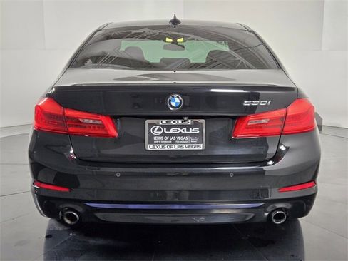 Used 2019 BMW 530i w/ Convenience Package image 5