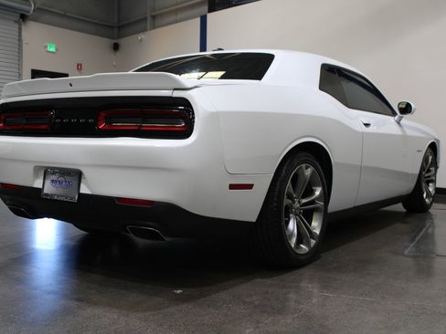 Used 2020 Dodge Challenger R/T RWD image 12