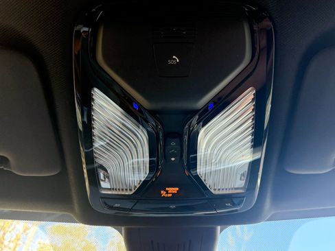 Used 2023 BMW X5 M50i w/ Climate Comfort Package AWD/4WD image 34