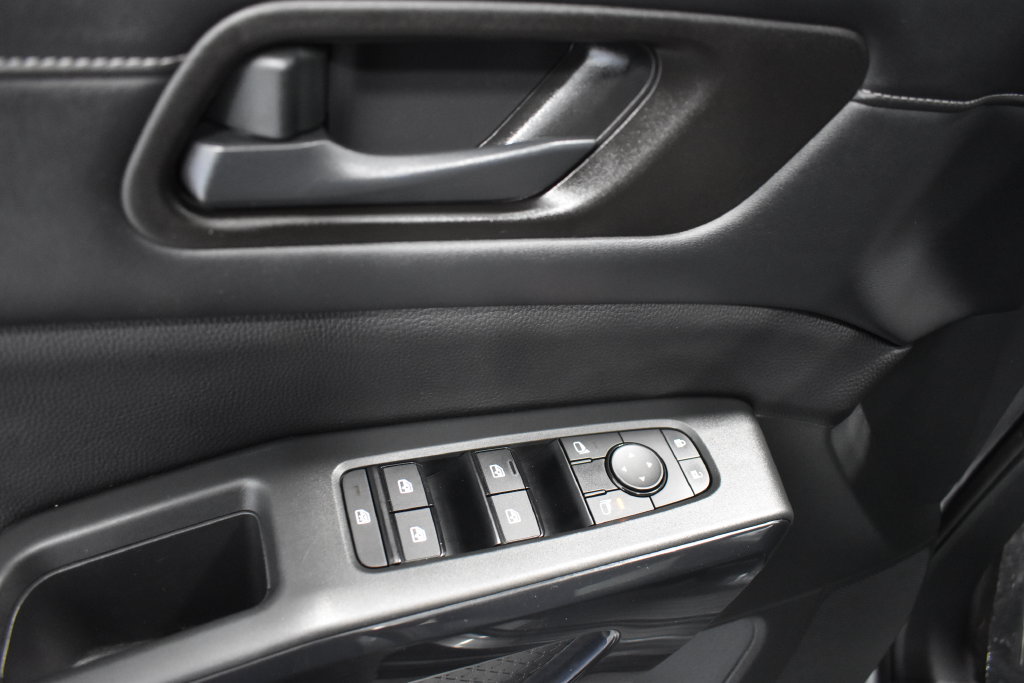 Certified 2024 Nissan Pathfinder SV AWD/4WD image 16