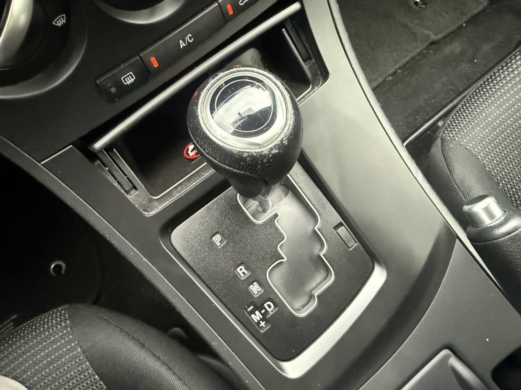 Used 2012 MAZDA MAZDA3 i Touring FWD image 13