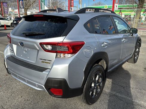 Used 2022 Subaru Crosstrek 2.5i Sport w/ Moonroof Package image 8