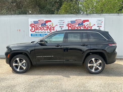 New 2025 Jeep Grand Cherokee Limited w/ Luxury Tech Group II image 7