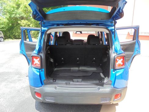 Used 2020 Jeep Renegade Sport AWD/4WD image 27
