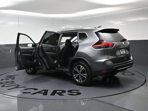 Used 2019 Nissan Rogue SV w/ Premium Package AWD/4WD image 29
