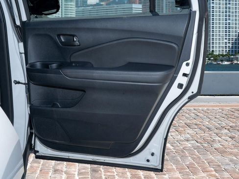 Certified 2023 Honda Passport EX-L image 15