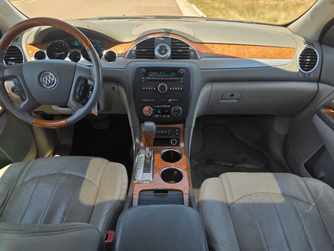 Used 2010 Buick Enclave CXL AWD/4WD image 29
