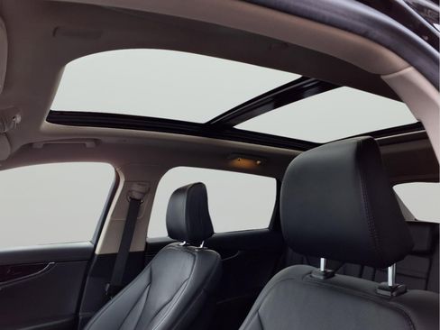 Used 2022 Lincoln Nautilus Reserve w/ Equipment Group 201A image 15