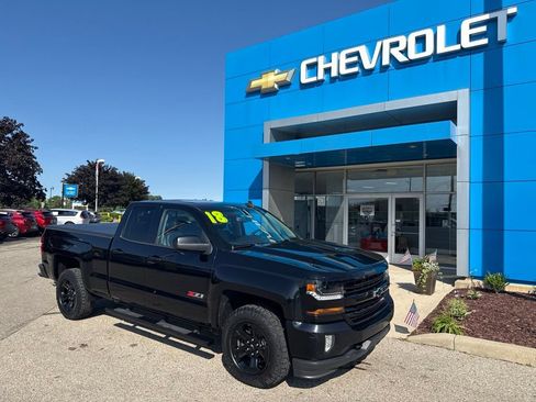 Used 2018 Chevrolet Silverado 1500 LT w/ Midnight Edition AWD/4WD image 1