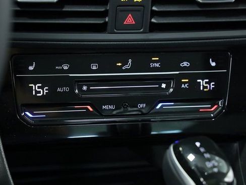 New 2025 Volkswagen Jetta SE image 20