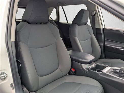 Used 2023 Toyota RAV4 LE image 19