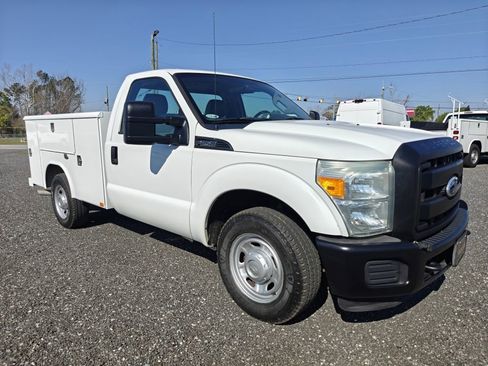 Used 2011 Ford F250 XL image 4