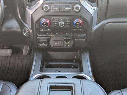 Used 2020 GMC Sierra 1500 Elevation image 18