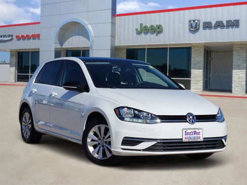 Used 2021 Volkswagen Golf 4-Door image 1