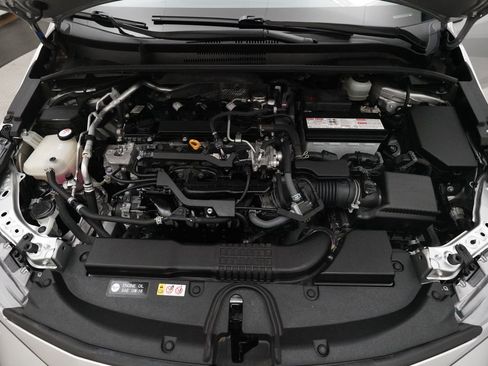 Used 2019 Toyota Corolla SE image 3