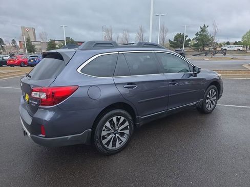 Used 2016 Subaru Outback 3.6R Limited AWD/4WD image 3