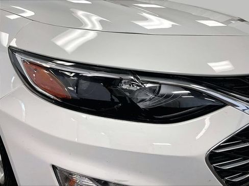 Used 2023 Chevrolet Malibu LT FWD image 27