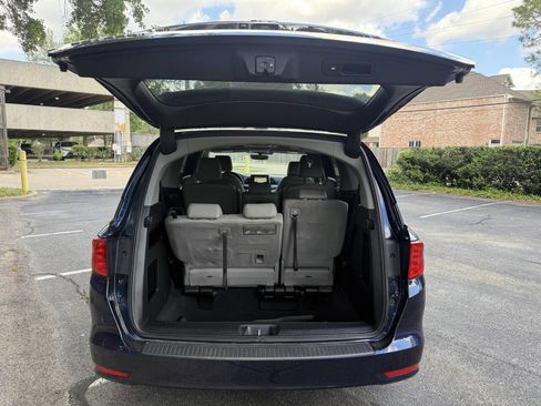 Used 2018 Honda Odyssey EX-L image 48
