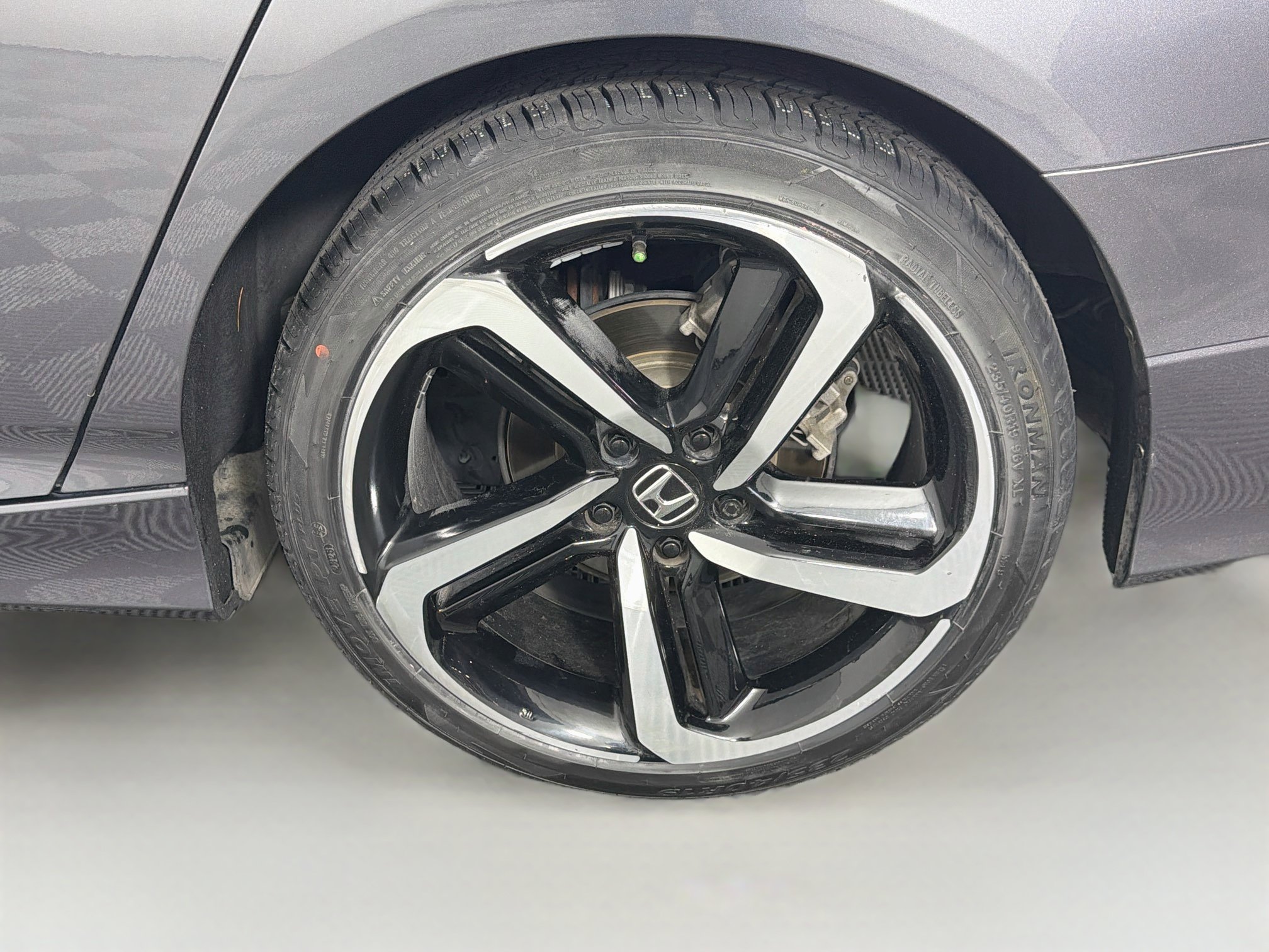 Used 2020 Honda Accord Sport image 11