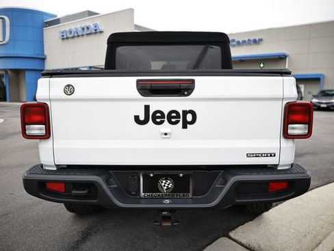 Used 2020 Jeep Gladiator Sport w/ Quick Order Package 24S AWD/4WD image 11