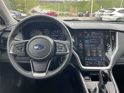 Certified 2025 Subaru Outback Premium AWD/4WD image 19