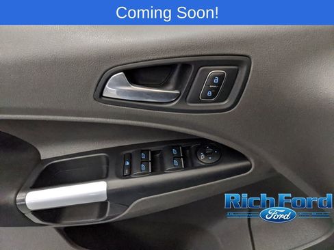 Used 2020 Ford Transit Connect XLT image 21