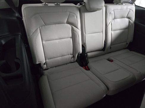 New 2026 Lincoln Navigator Premiere AWD/4WD image 19