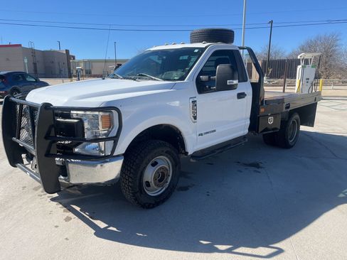 Used 2020 Ford F350 XL w/ Power Equipment Group image 3