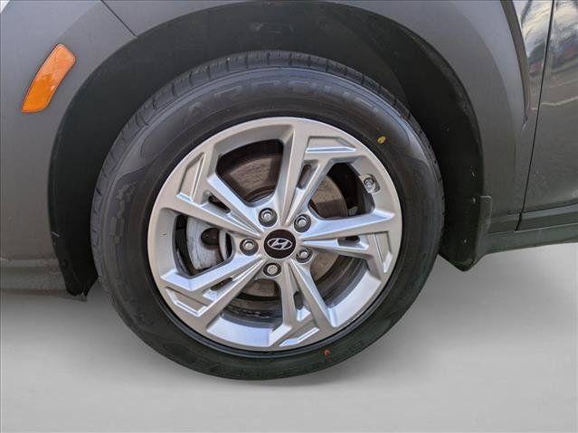 Used 2022 Hyundai Kona SEL w/ Convenience Package AWD/4WD image 22