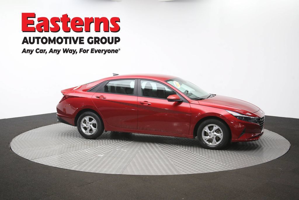Used 2023 Hyundai Elantra SE w/ Cargo Package FWD image 48