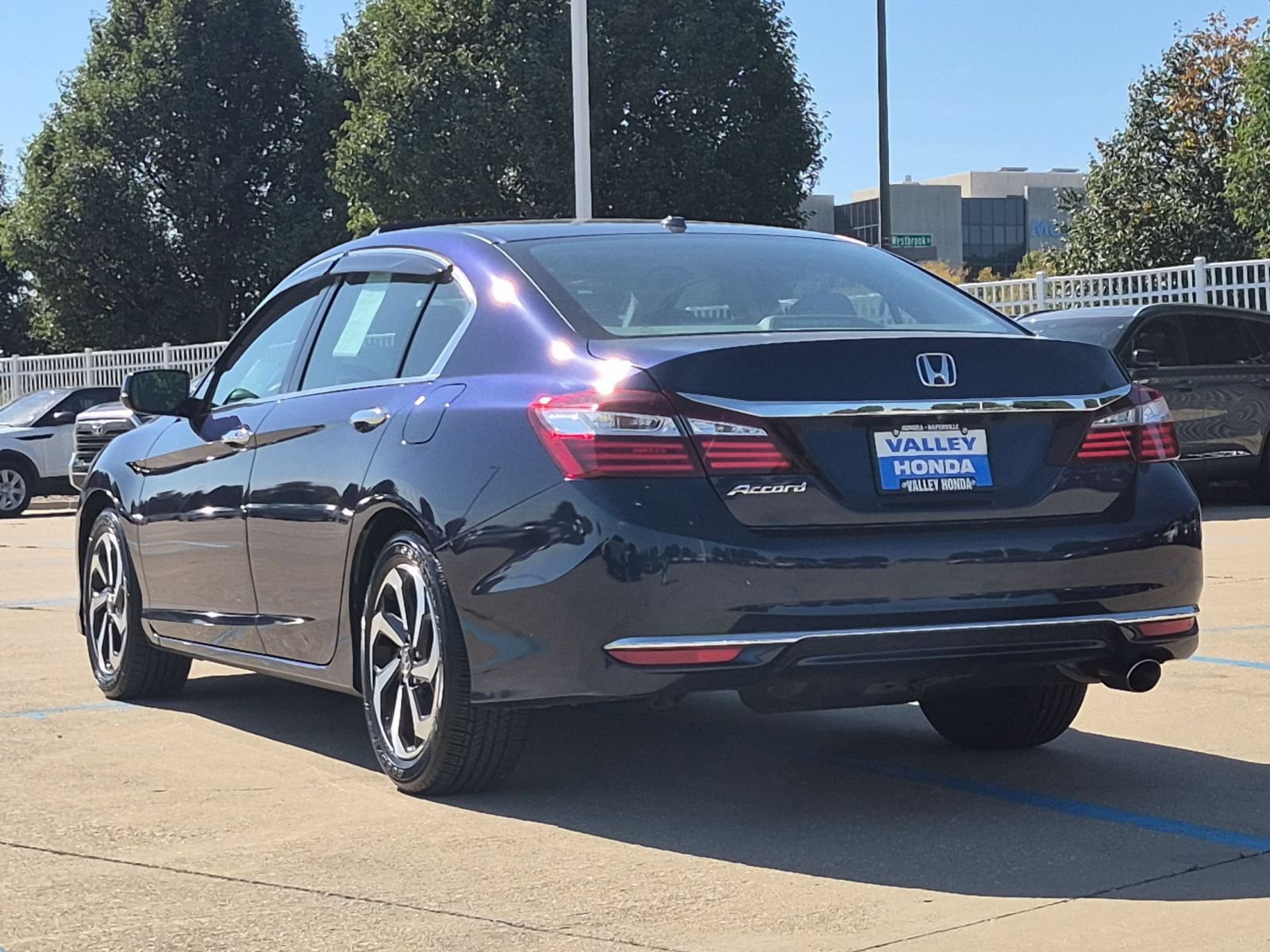 Used 2016 Honda Accord EX-L image 9