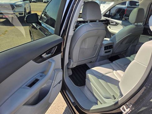 Used 2017 Audi Q7 3.0T Premium Plus AWD/4WD image 16