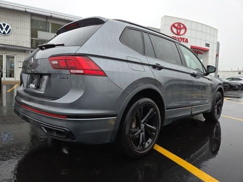 Certified 2023 Volkswagen Tiguan SE R-Line image 7